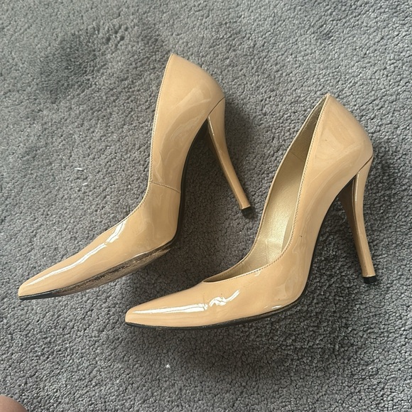 Stuart Weitzman Nude Heels size 7 - Picture 3 of 10